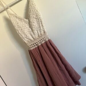 Elegant Lace and Mauve Mini Dress